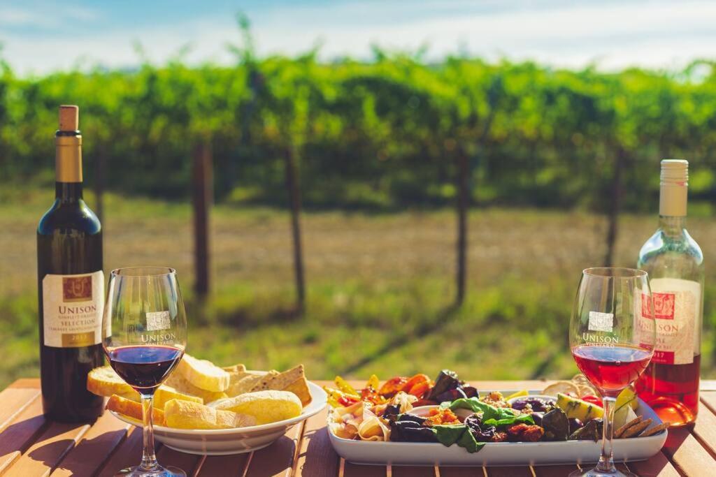 Fernhill Syrah Suite Unison Vineyard מראה חיצוני תמונה